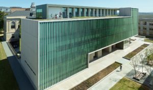 Aerial view of students on the roof of the Steven L. Anderson Design Center