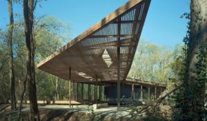 Indianapolis Museum of Art Visitors Pavilion exterior view of dynamic wooden roof